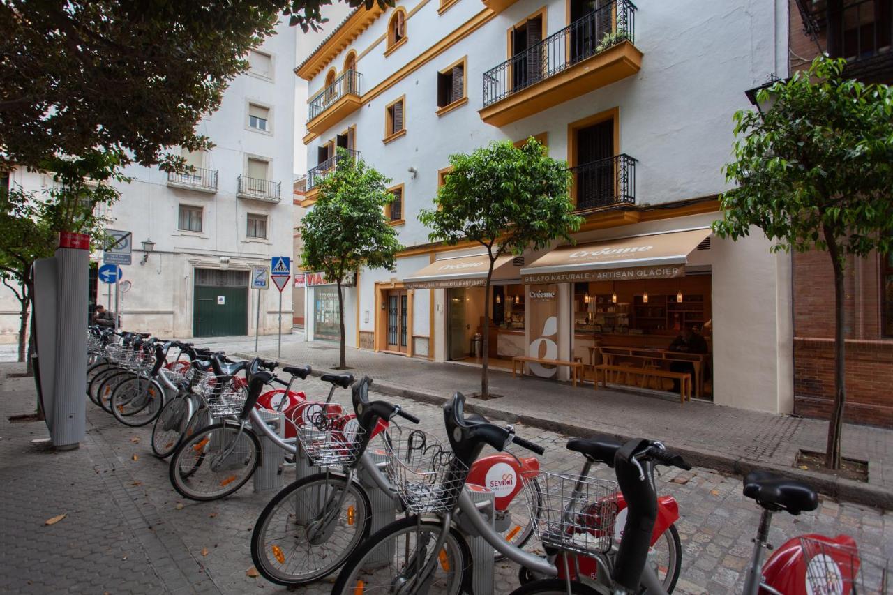 Pikis Apartment Center 1 Sevilla Dış mekan fotoğraf