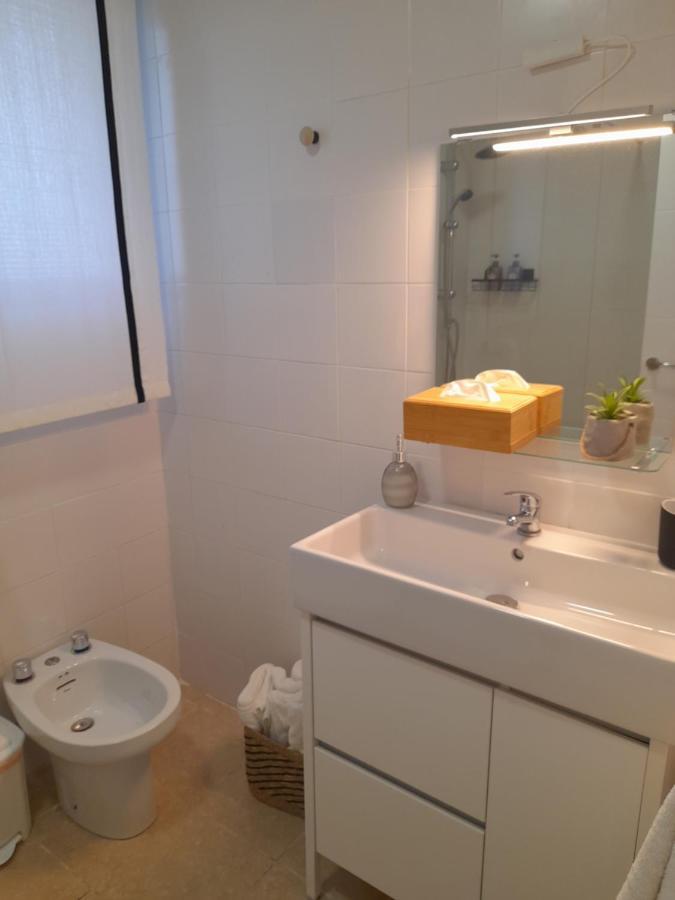 Pikis Apartment Center 1 Sevilla Dış mekan fotoğraf